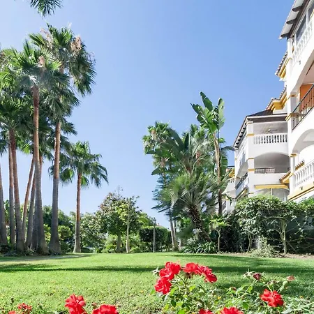 Beautiful In La Dama De Noche Right Beside The Golf Course * Μαρμπέλλα